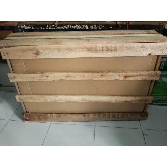 packing kayu solar panel 50wp 100wp