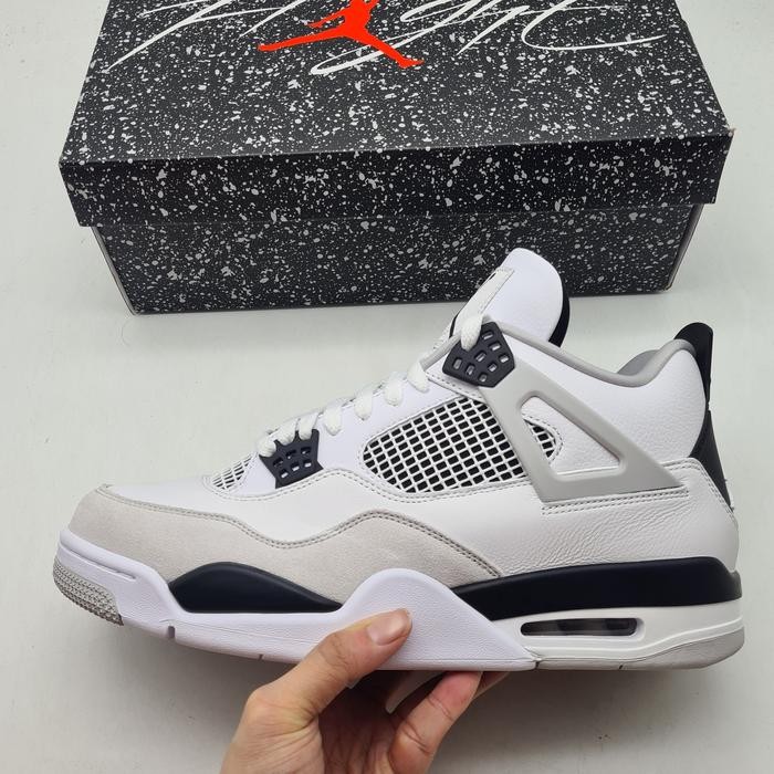Jordan 4 Military Black [Hypeware]