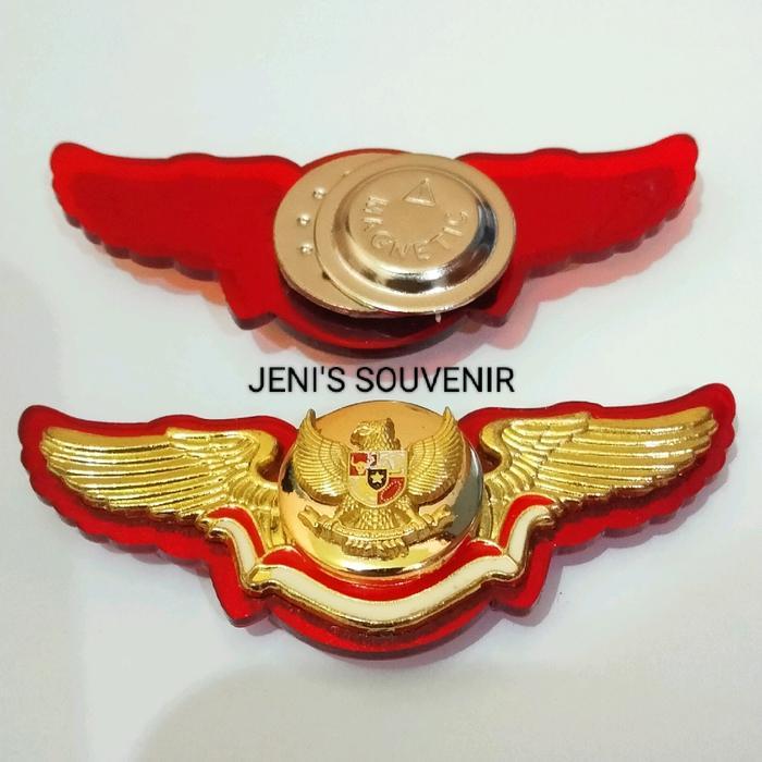 Pin Garuda Model Wing Lapis Akrilik Merah dengan Magnet - Bros Kuningan Sepuh Emas
