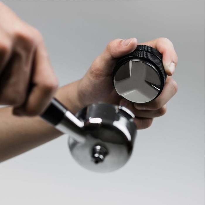 

DISTRIBUTOR 51MM INFINITE BLACK ECLIPSE STAINLESS BARISTA TOOLS