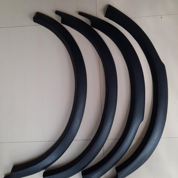 over fender grand Avanza Xenia veloz 2015-2018