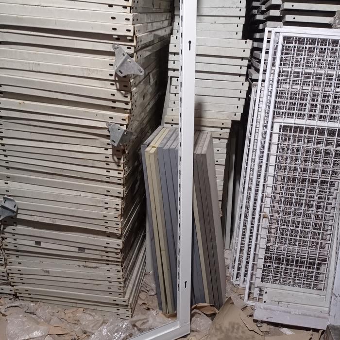 

TIANG SINGLE T 150 CM