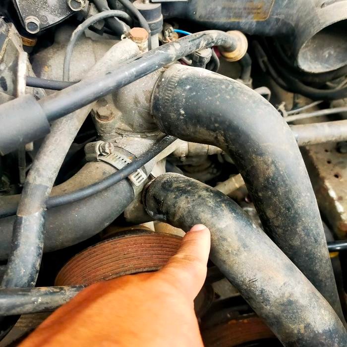 Mercedes W140 S320 Selang Radiator Atas NOS OEM