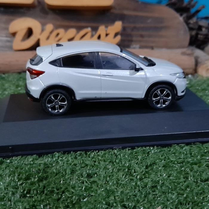 Diecast Miniatur Honda HRV skala 1:43