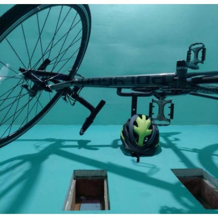 gantungan sepeda dinding rak sepeda rak helm
