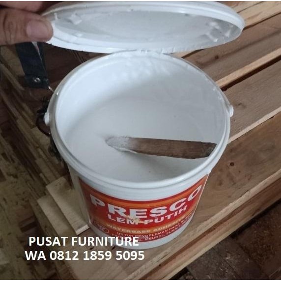 

LEM KAYU PRESCO WARNA PUTIH SUSU