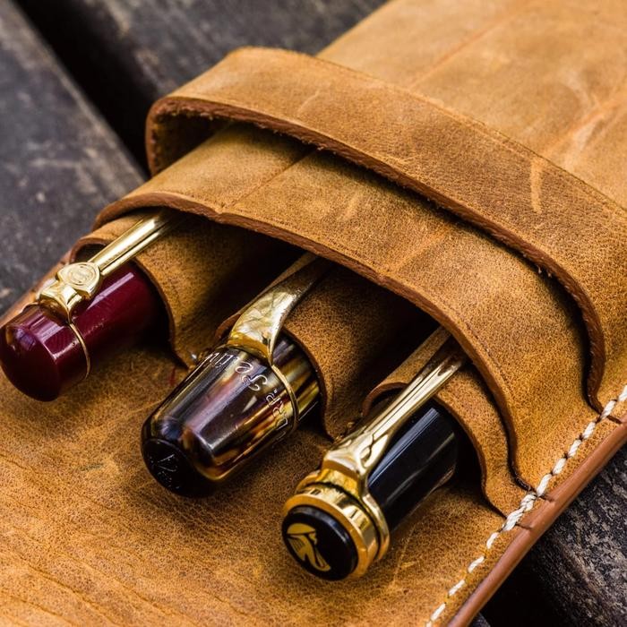 

GALEN LEATHER FLAP PEN CASE