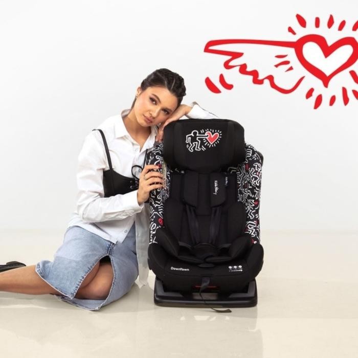 Carseat Cocolatte Downtown Black Keith Haring / Kursi Mobil Anak