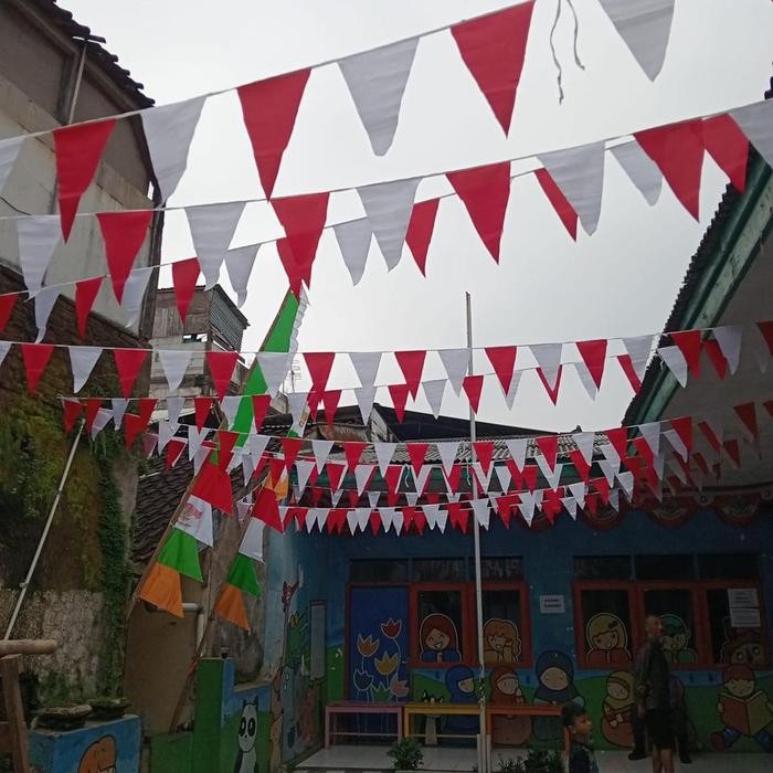 DISKON (20PIS) BENDERA KARNAVAL RENTENG MERAH PUTIH KAIN 90 meteran READY STOCK