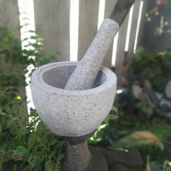 Lumpang Lesung Batu Kali Pori Diameter 18cm + Alu Tumbukan