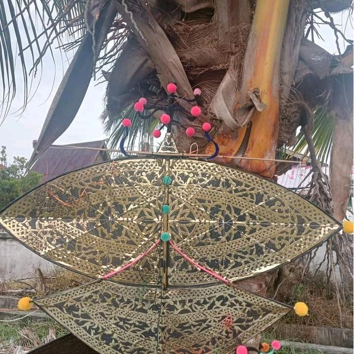 Layangan wau bulan ukuran 1 meter ( siap terbang) Beraneka warna Bambu