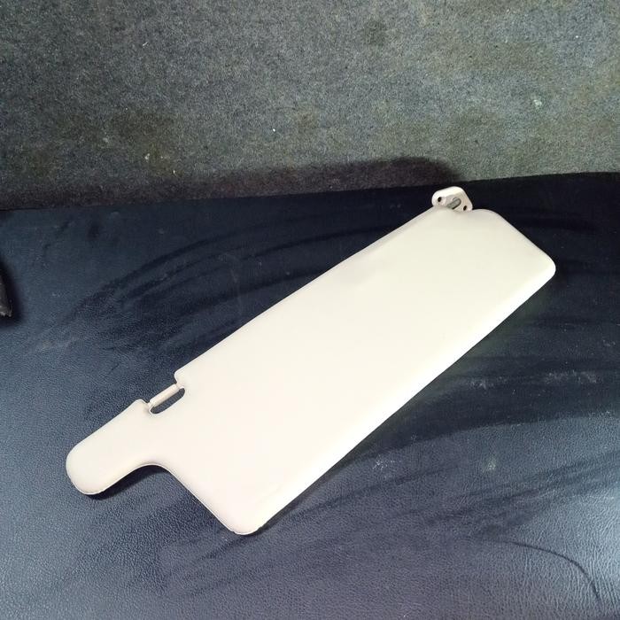 SUN VISOR KANAN TOYOTA AVANZA