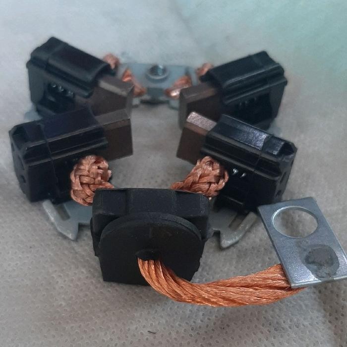 carbon brush starter kul stater arang dinamo starter nissan xtrail T31 2007 - 2013  xtrail T32 2013 