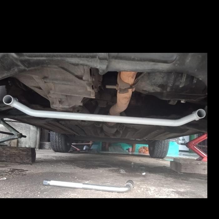 strutbar bawah starlet kapsul ,pnp