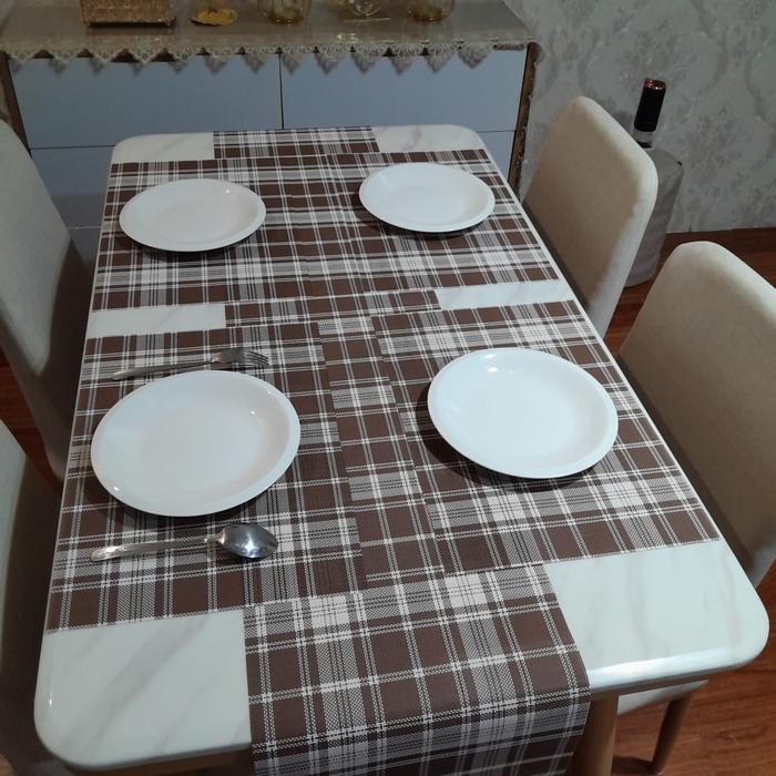 Table Runner Minimalis gold 30 x 270 cm -Taplak Meja Panjang