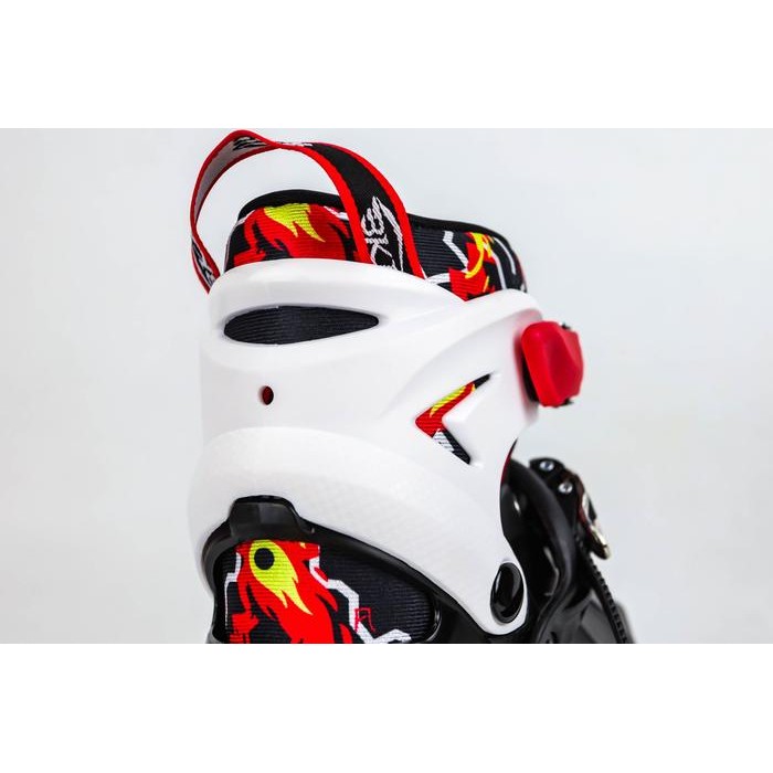 SEPATU RODA FLYING EAGLE BKB K8