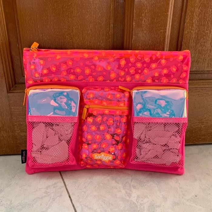 

SMIGGLE PENCIL CASE A4 MOVER - PINK