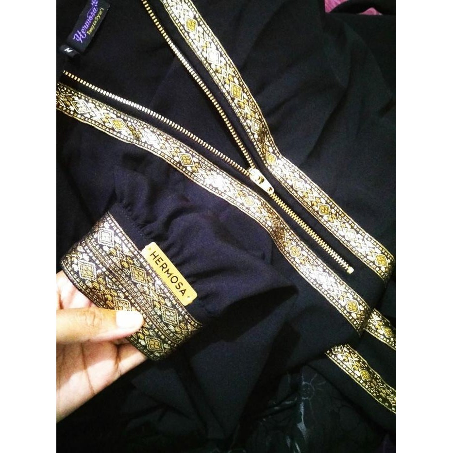 [Abaya Hermosa] Abaya hitam list gold-abaya hitam yoris umbrella original hermosa/ABAYA HITAM/ABAYA