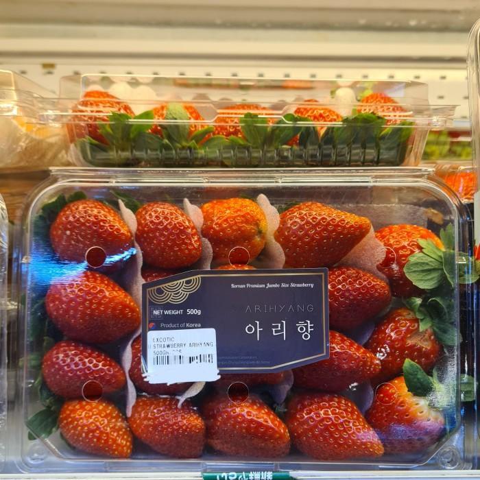 DISKON buah strawberry arihyang strawberry korea strawberry red korea 500gr