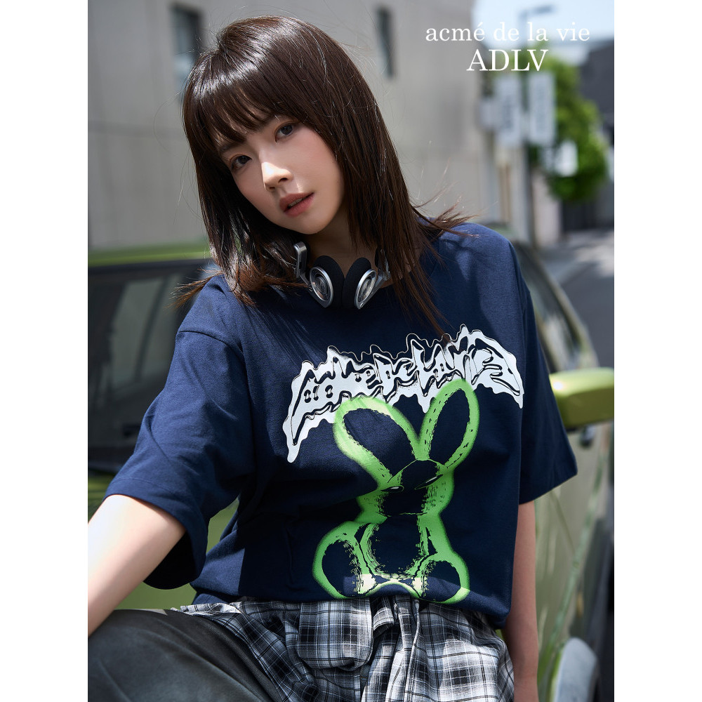ADLV Kaus Lengan Pendek Gambar Kelinci Alien Neon ADLV untuk Pria dan Wanita, Atasan Trendi Musim Pa