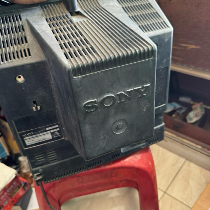 TV JADUL VINTAGE WARNA SONY TRINITRON 14