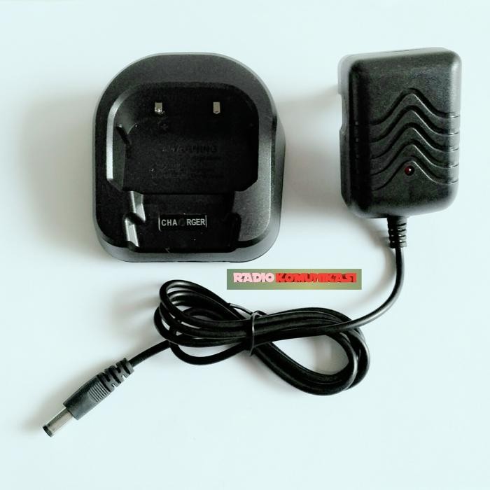 CHARGER HT BAOFENG UV-82