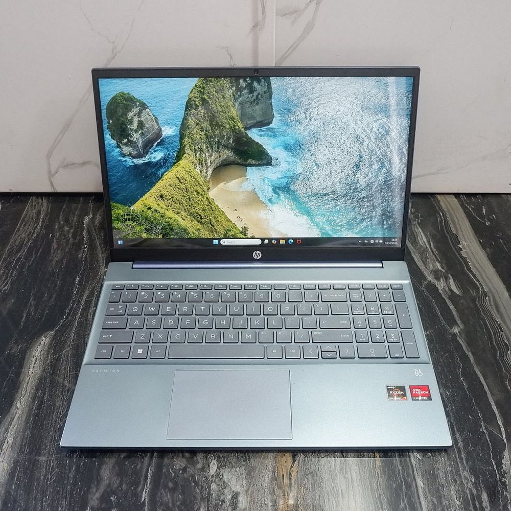 Laptop Hp 15-eh1070WM AMD Ryzen 7 5700U Radeon Ram 8Gb Ssd 256Gb Laptop Worth It Second Berkualitas 