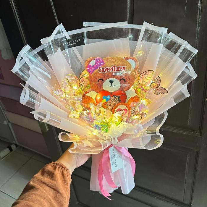 Buket Valentine Bucket Bunga Coklat Silverqueen Kado Ultah