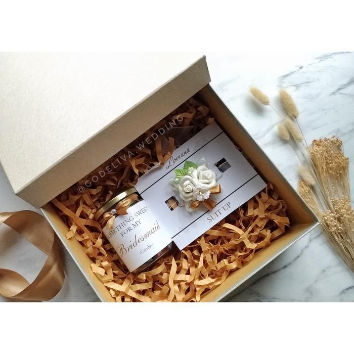 BRIDESMAID GIFT BOX SUDAH TERMASUK ISI/ TEMA RUSTIC / HAMPERS