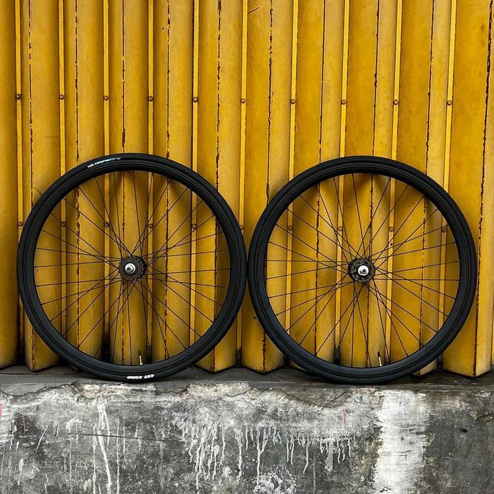 Terlaris Wheelset Fixie Vuelta Bearing 700C Roda Jadi Wheel Set Fixed Gear 700 C 3Cm Hitam Original