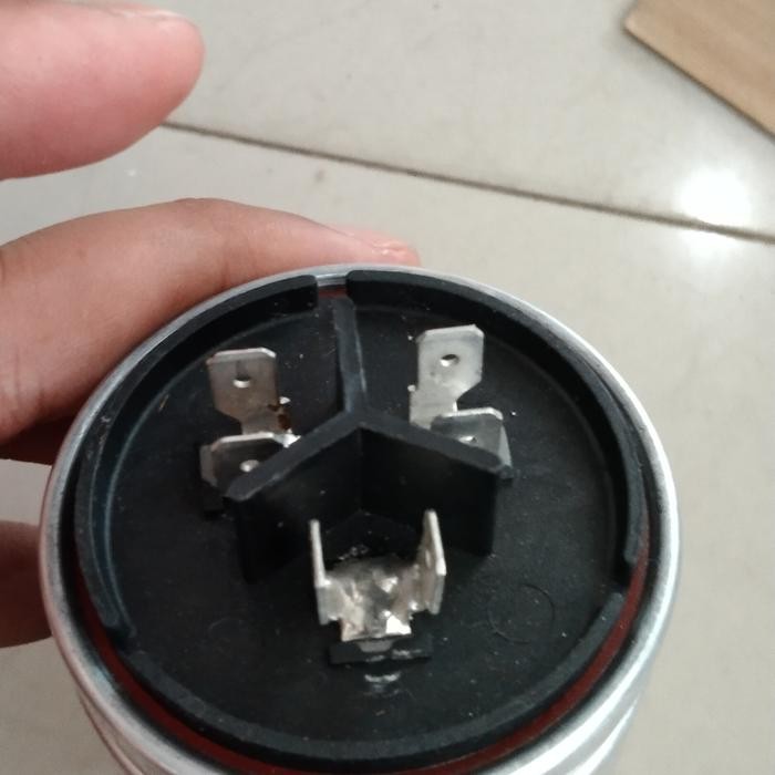 KAPASITOR/CAPASITOR 5KVAR/KAPASITOR GAE 5KVAR MKPC 415V 3PHASE