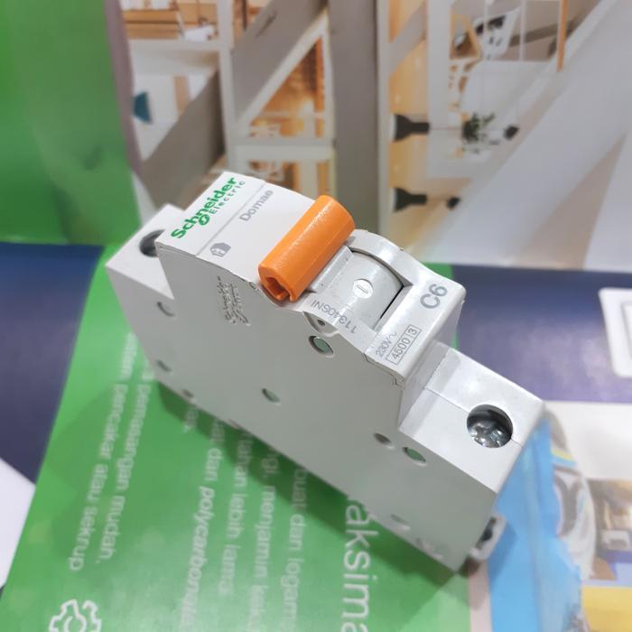PROMO MCB SCHNEIDER 1 PHASE DOMAE 6A MERLIN GERIN 6 AMPERE C6