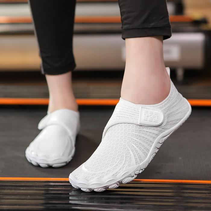 Avtech Outdoor - Sepatu Poundfit Senam Haji Wanita Dan Pria Sepatu Hiking Sepatu Tracking Sepatu
