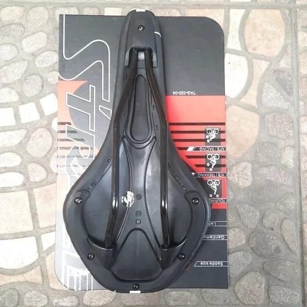 Ready Stok Sadel Strace Lamity Hitam Putih Untuk Sepeda Roadbike Fixie Hybrid Mtb Balap