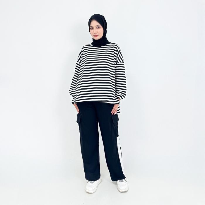 [LZS] Set Sporty Stripe Nabila LEZAHRASIGNATURE Setelan Baju Olahraga Wanita Salur Celana Kargo Fit