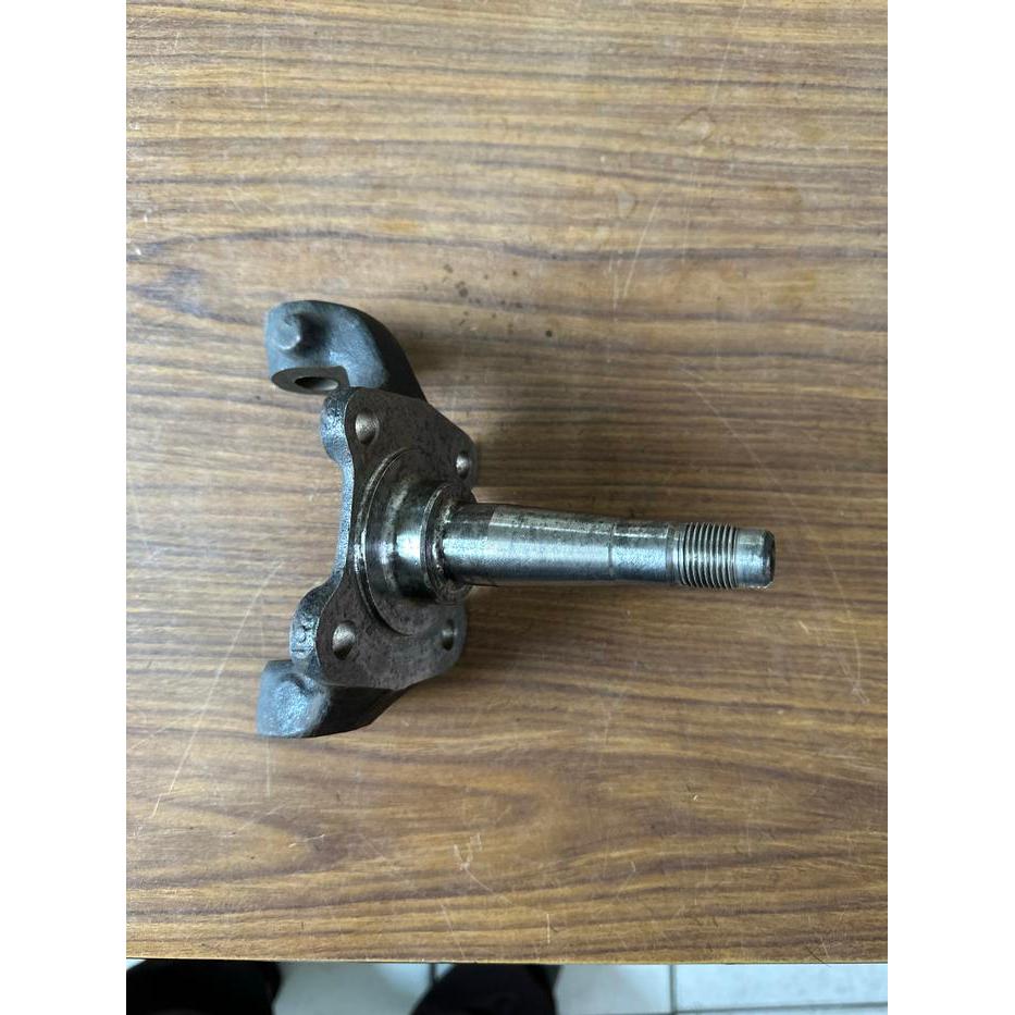 Knuckle Fiat 124 kiri left   Fiat 4133260