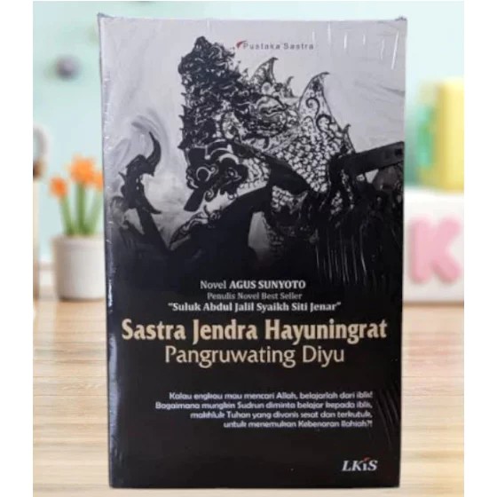 SASTRA JENDRA HAYUNINGRAT PANGRUWATING DIYU