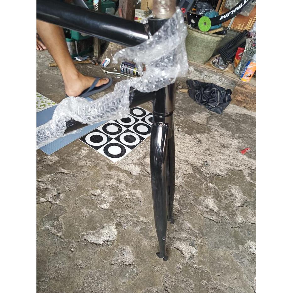 FORK SEPEDA FIXIE 700C MODEL CLASSIC BAHAN BESI UKURAN STANDAR DRAT INSERT ADAPTOR STEM 22.2