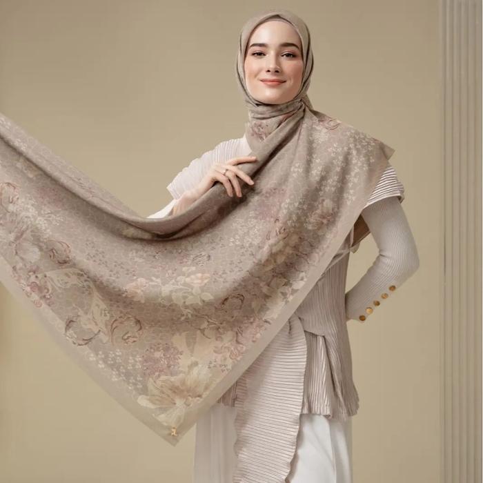 HEYLOCAL BLYANA SCARF Hijab Segi Empat Printed Vinest Voal