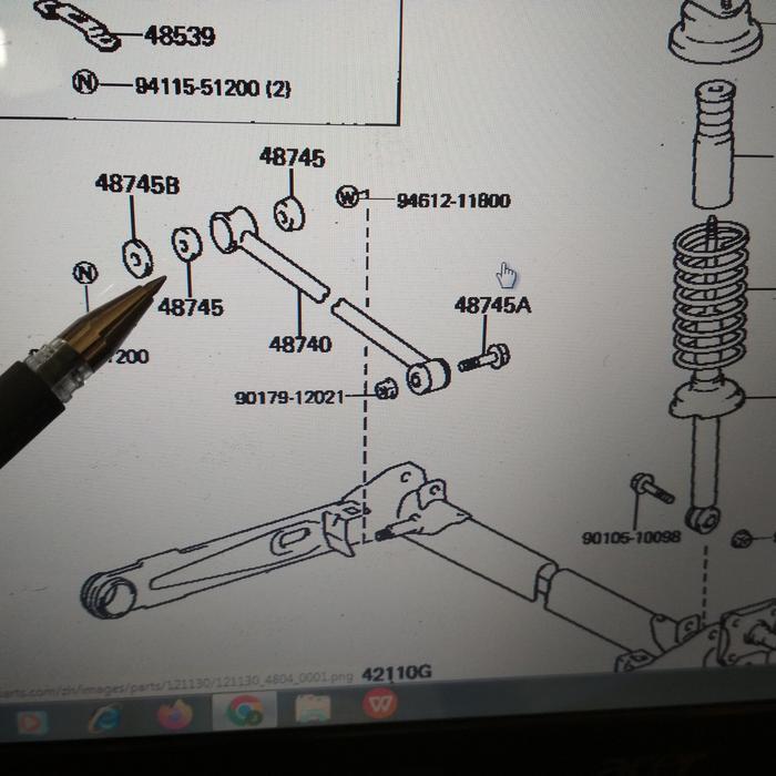90385-18010 Karet Stabil Belakang Starlet Ep70 Ep80 Original