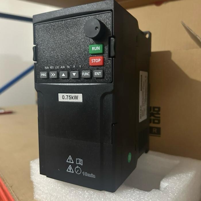 Motor Inverter 0.75Kw Ac 220V 1P - Single Phase Vfd 1Hp Speed Control