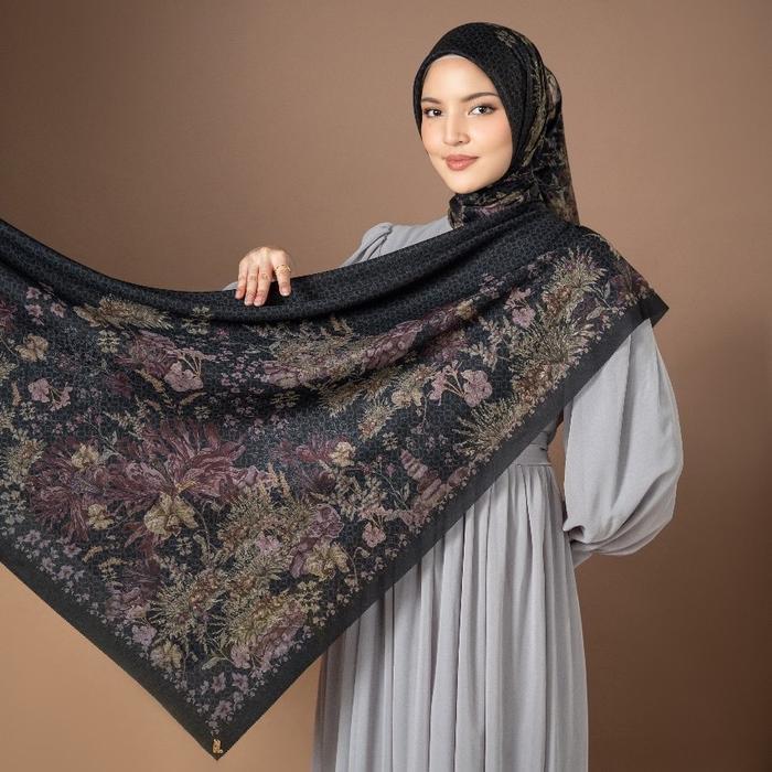HEYLOCAL'S SCOTTISH SCARF HIJAB SEGI EMPAT