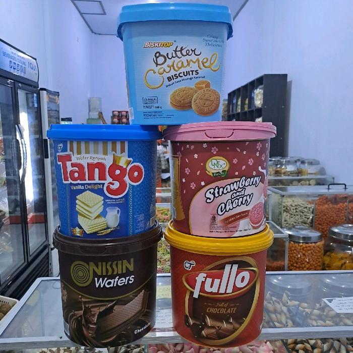 Kue kaleng/Paket kue kaleng isi 5