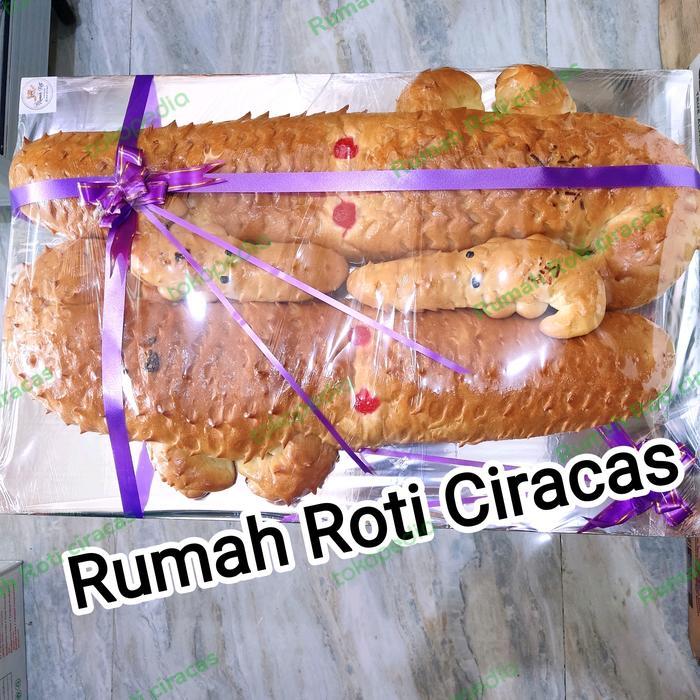 Sale Roti Buaya Sepasang + Anak Acara Pernikahan Seserahan Crocodile Bread