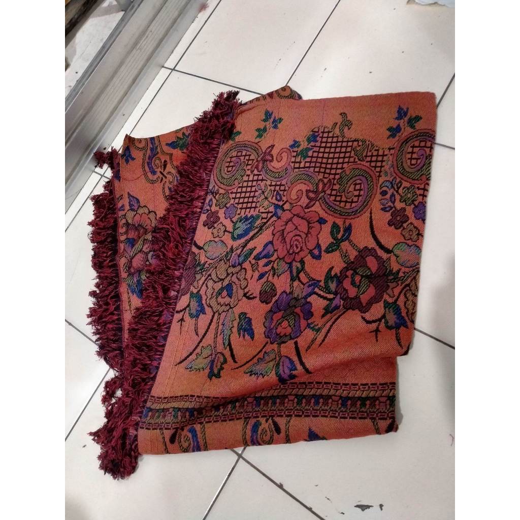 Hambal, tikar kain rajut warna oranye Uk 180x280