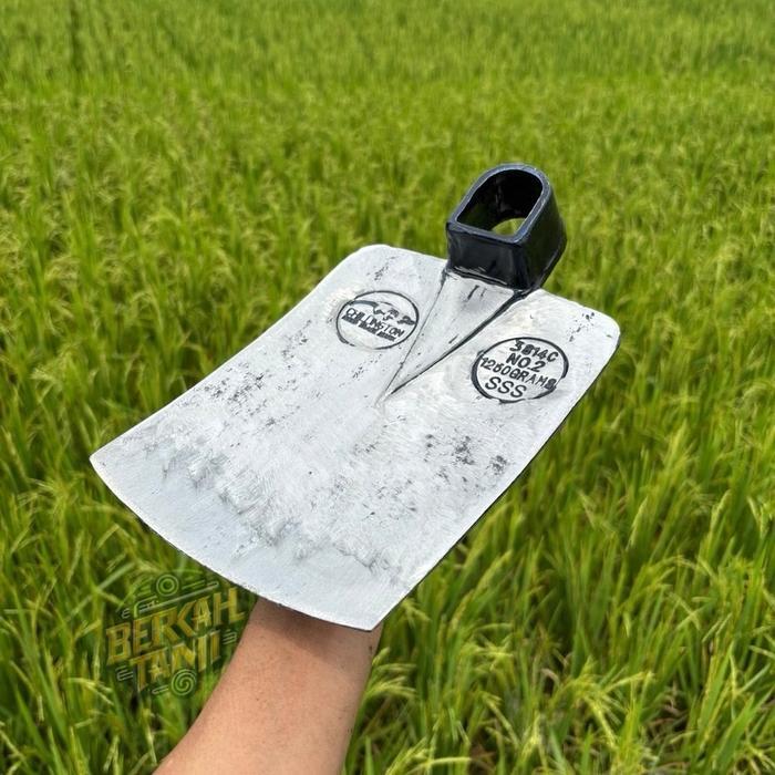 Cangkul Baja Putih Cap Buaya Anti Lengket Cangkul Tanah Anti Gompal Tajam Dan Harga