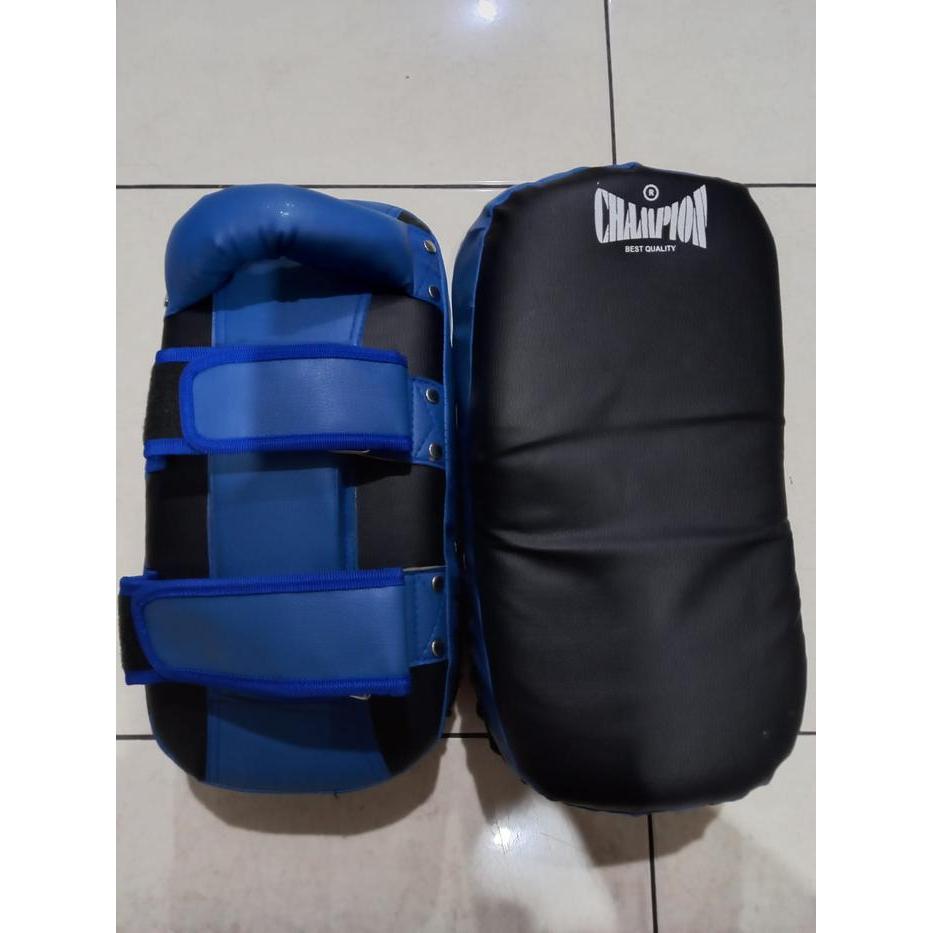 Thai Pad / Punching Pad / Target Pukul Pro Champ