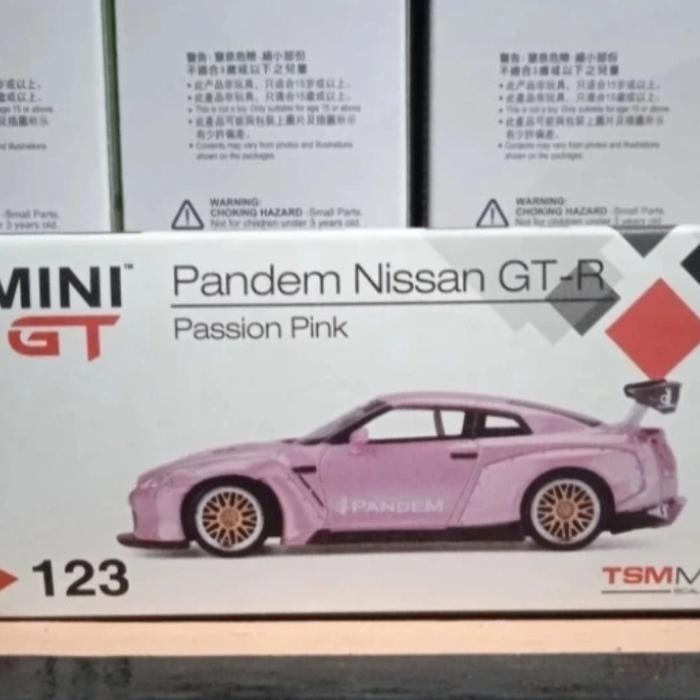 Mini GT 123 pandem Nissan GTR R35 Pink