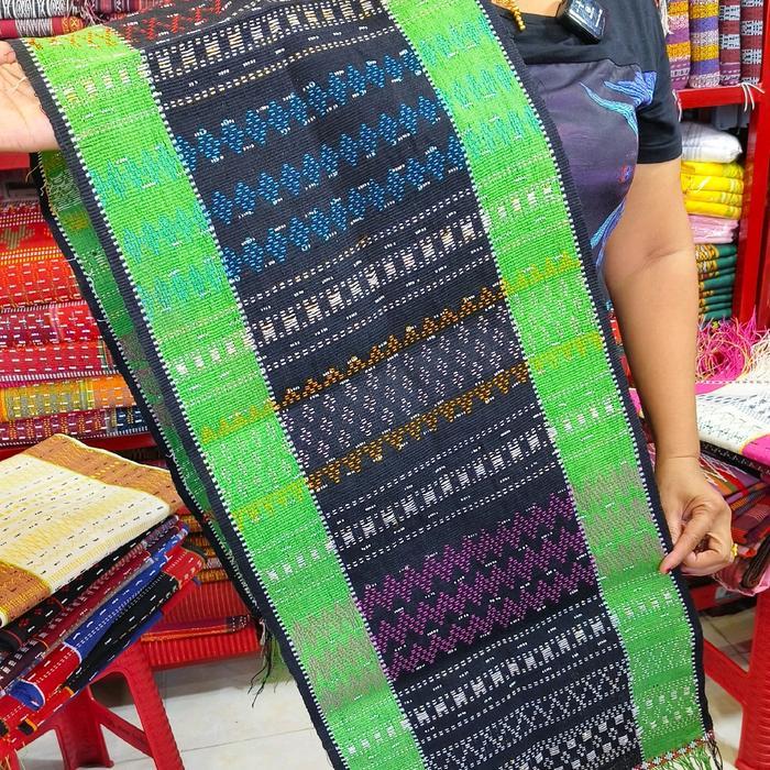 Hande-hande Tarutung Ulos Adat Batak Selendang Wanita Pakaian Adat Batak