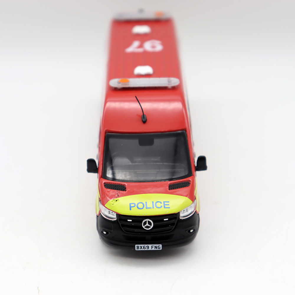 Die-cast 1/64 Scale Simulation Alloy Static Model Benz Sprinter Uk Police Mpdp Car Collection
